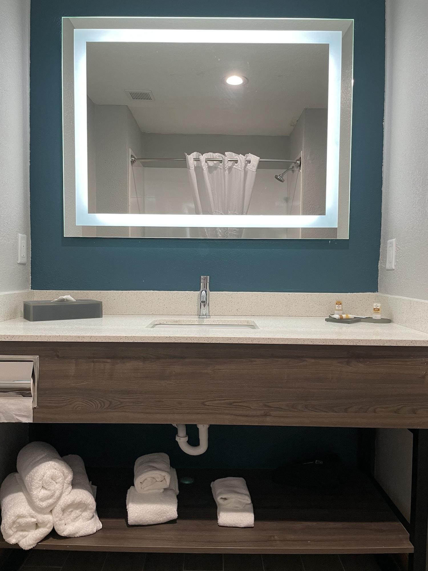 La Quinta By Wyndham Tampa 3*
