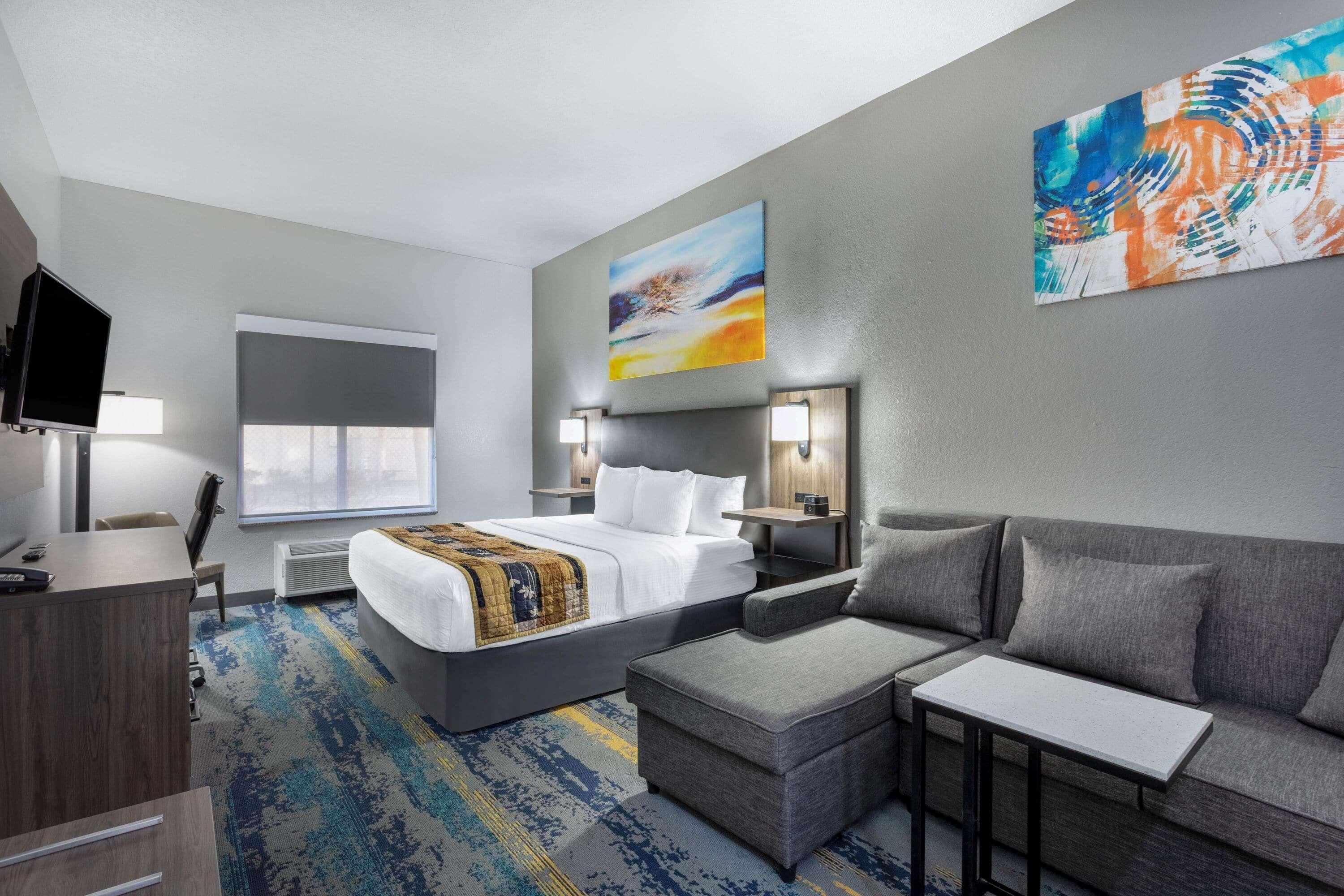 La Quinta By Wyndham Tampa 3*